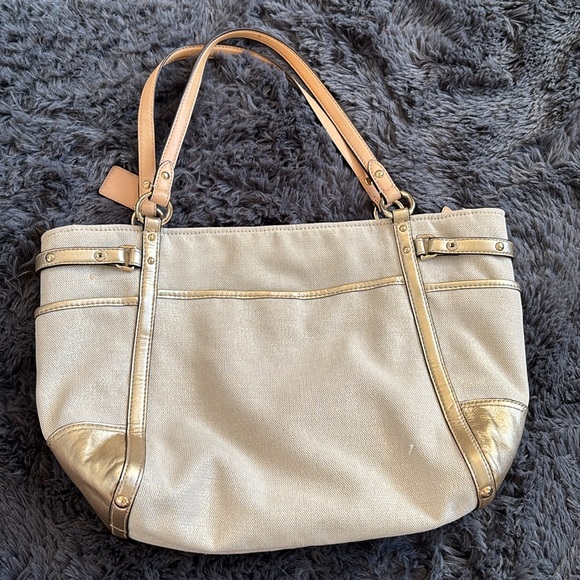 COACH Natalie Beige and gold shoulder tote bag - Picture 2 of 13